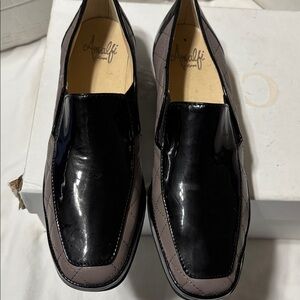 Amalfi Women's leather/patent  Black and gray Loafers. Made in Italy. NWOT